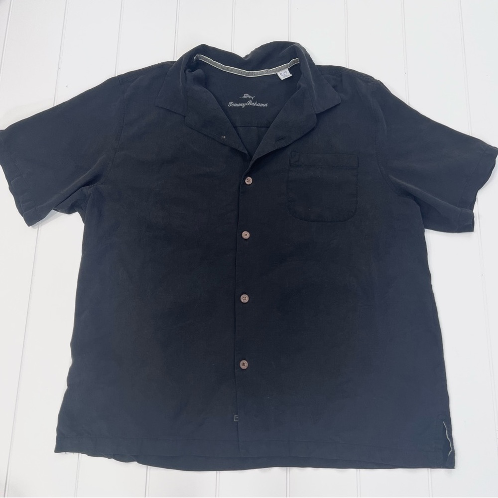 Tommy Bahama Men’s XL Black 100% Silk Short Sleeve Camp Shirt Palm Leaf Tonal